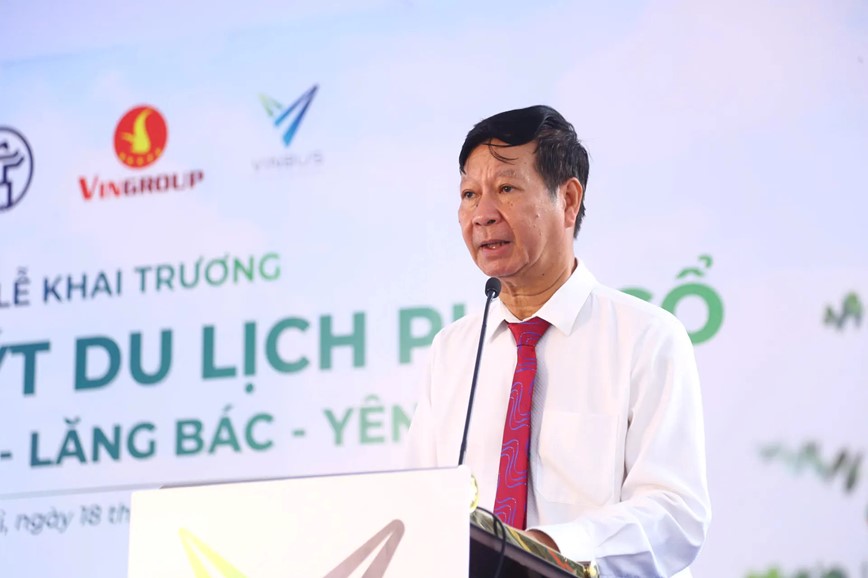Ha Noi: van hanh tuyen buyt mien phi E11 - Hinh anh 3