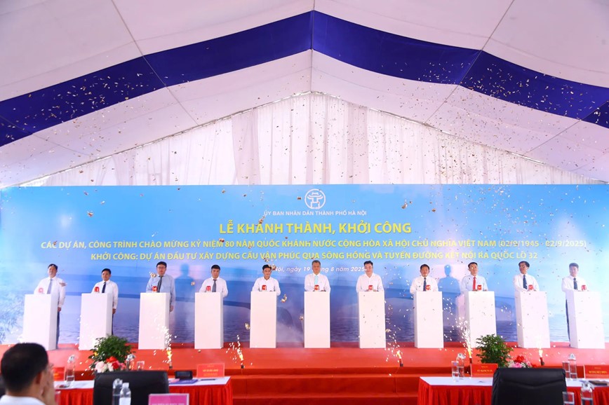 Khoi cong cau Van Phuc tai cua ngo Tay Bac Ha Noi - Hinh anh 1