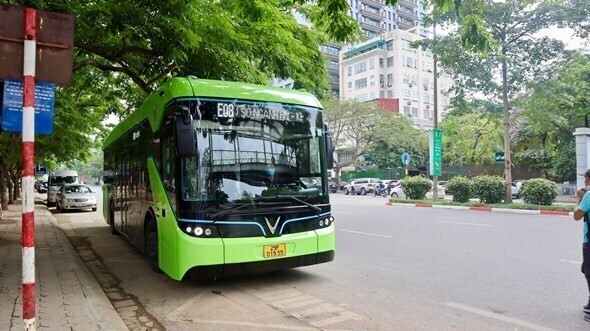 Ha Noi: “Xanh hoa” mang luoi xe buyt vao nam 2030 - Hinh anh 1