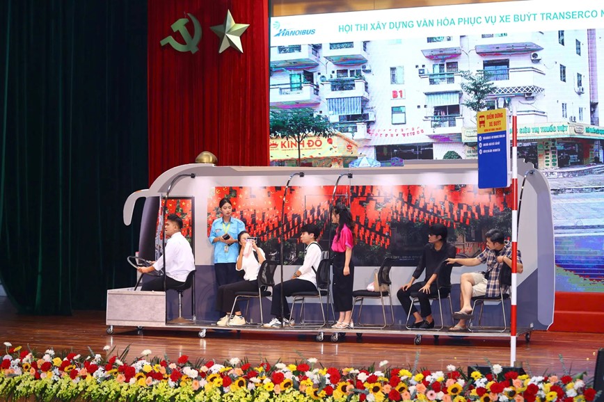 Transerco tap trung nang cao chat luong phuc vu nguoi dan su dung xe buyt - Hinh anh 3