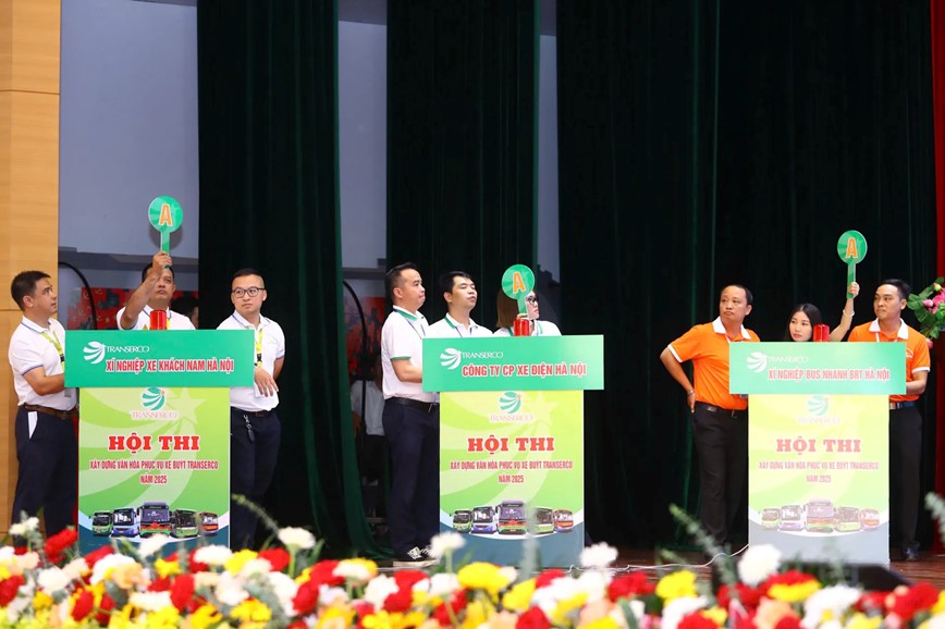 Transerco tap trung nang cao chat luong phuc vu nguoi dan su dung xe buyt - Hinh anh 4