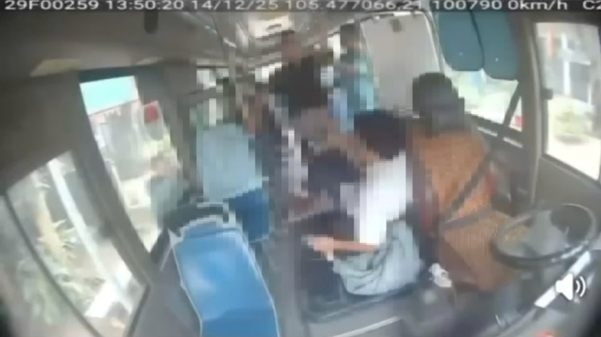 Lai xe buyt bi hanh hung - Hinh anh 1