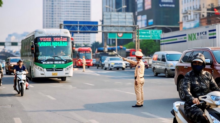 Ngay dau nghi le, ca nuoc xay ra 60 vu tai nan giao thong - Hinh anh 1