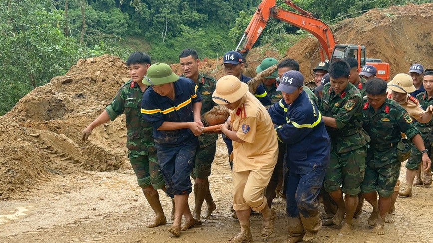 Danh tinh 16 nan nhan trong vu sat lo dat da tai Ha Giang - Hinh anh 1