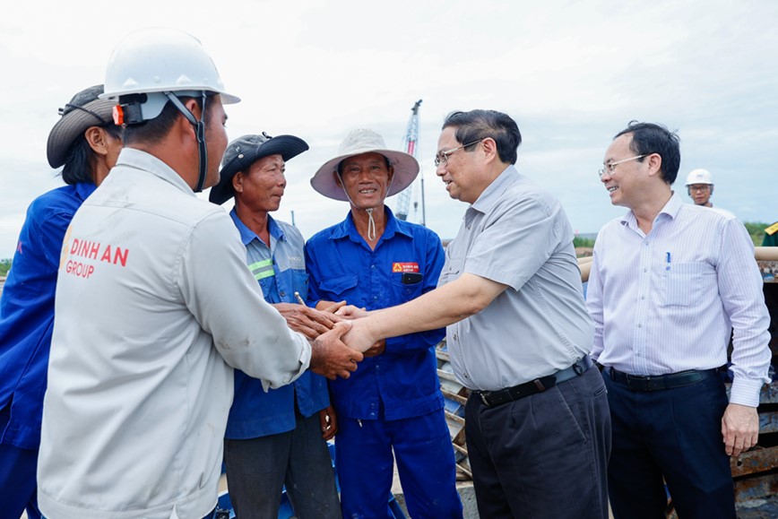 Quyet tam hoan thanh khoang 1.200 km cao toc cho dong bang song Cuu Long - Hinh anh 8