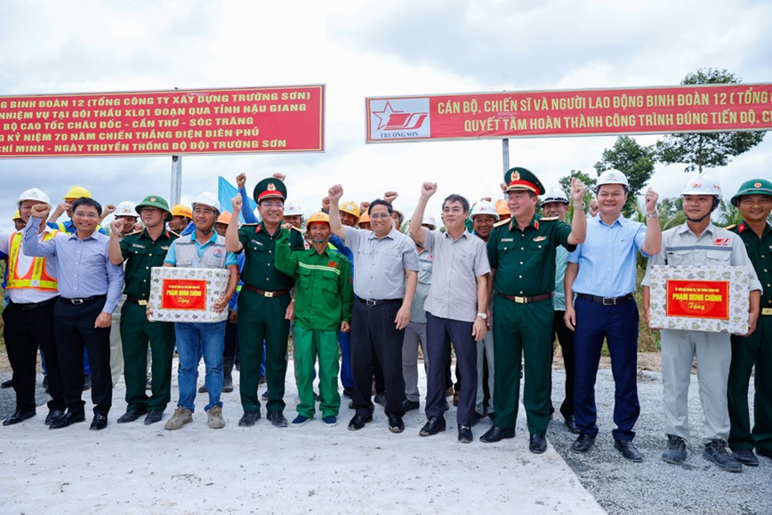 Quyet tam hoan thanh khoang 1.200 km cao toc cho dong bang song Cuu Long - Hinh anh 9