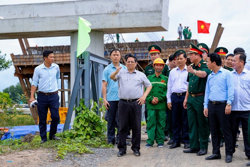 Quyet tam hoan thanh khoang 1.200 km cao toc cho dong bang song Cuu Long - Hinh anh 5