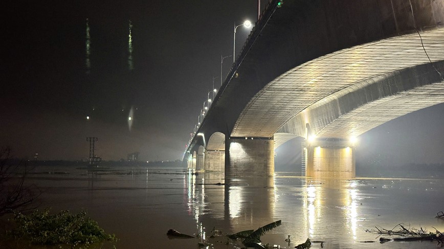 So GTVT Ha Noi tang cuong kiem tra do an toan cua cac cau vuot song - Hinh anh 1