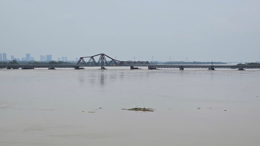 Ha Noi con hon 40 cau khong bao dam dieu kien luu thong - Hinh anh 1