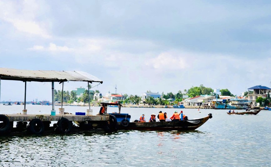 Quang Nam: 10.000 nguoi dan xa dao hoang mang vi chiec pha duy nhat bi hong - Hinh anh 1