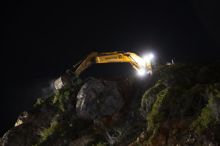 No min xu ly khoi da “treo” tren duong Nha Trang di san bay Cam Ranh - Hinh anh 3