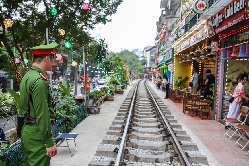 Ha Noi: Phat 41 mo to dung do can tro tau hoa luu thong - Hinh anh 2