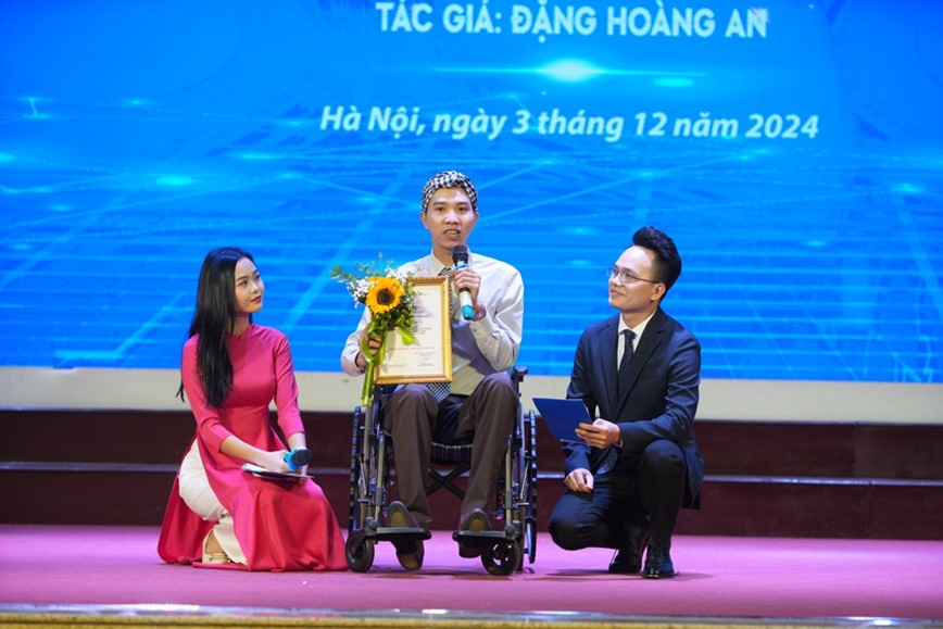 Lan toa nhan thuc, hieu biet ve cham lo cho nguoi lao dong, nguoi yeu the - Hinh anh 11