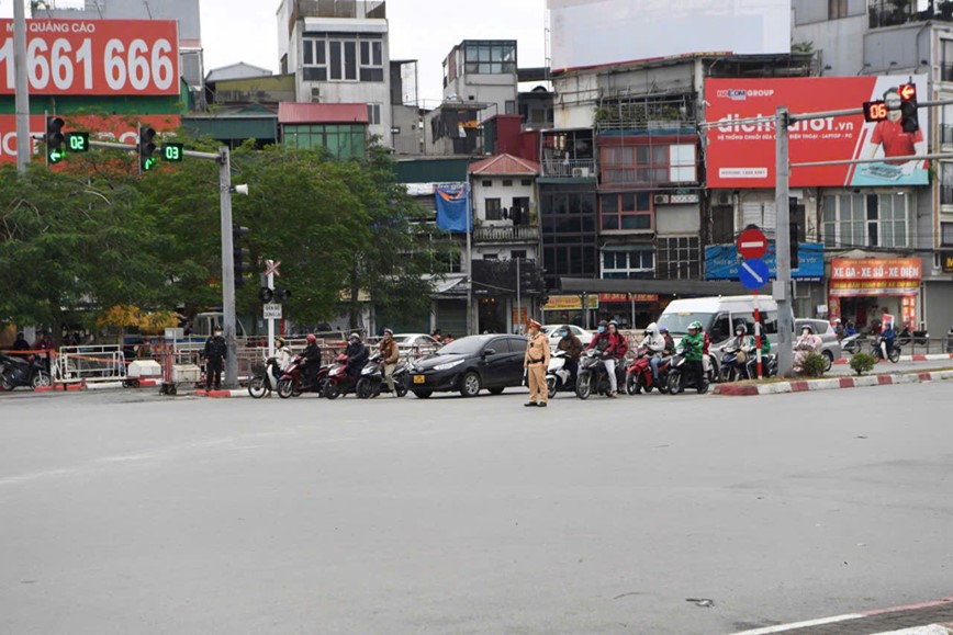 Hinh thanh tinh tu giac khi tham gia giao thong - Hinh anh 3