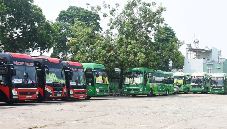 Kon Tum, Khanh Hoa tam dung van tai hanh khach den TP Da Nang - Hinh anh 1