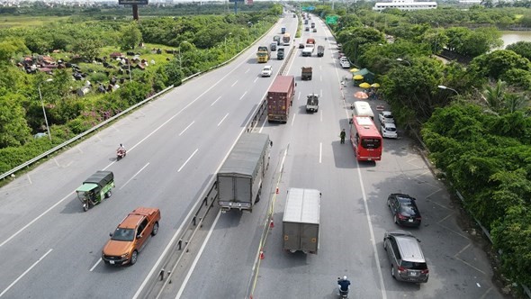 Van chuyen hang hoa vung dich phai duoc thong suot, khong de xay ra tieu cuc - Hinh anh 1