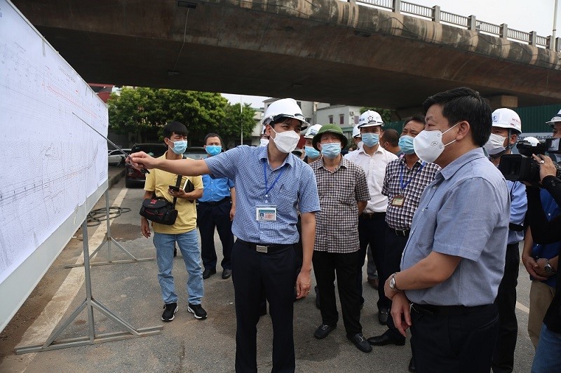 Pho Chu tich UBND TP Ha Noi Duong Duc Tuan: Cong tac dam bao phong dich hieu qua phai duoc dat len hang dau - Hinh anh 1