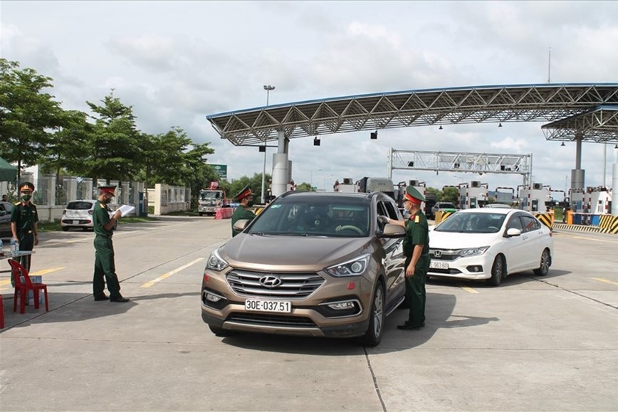 Ha Noi: Noi do khong kiem soat, nguoi ra vao Thu do can chuan bi nhung giay to gi? - Hinh anh 1