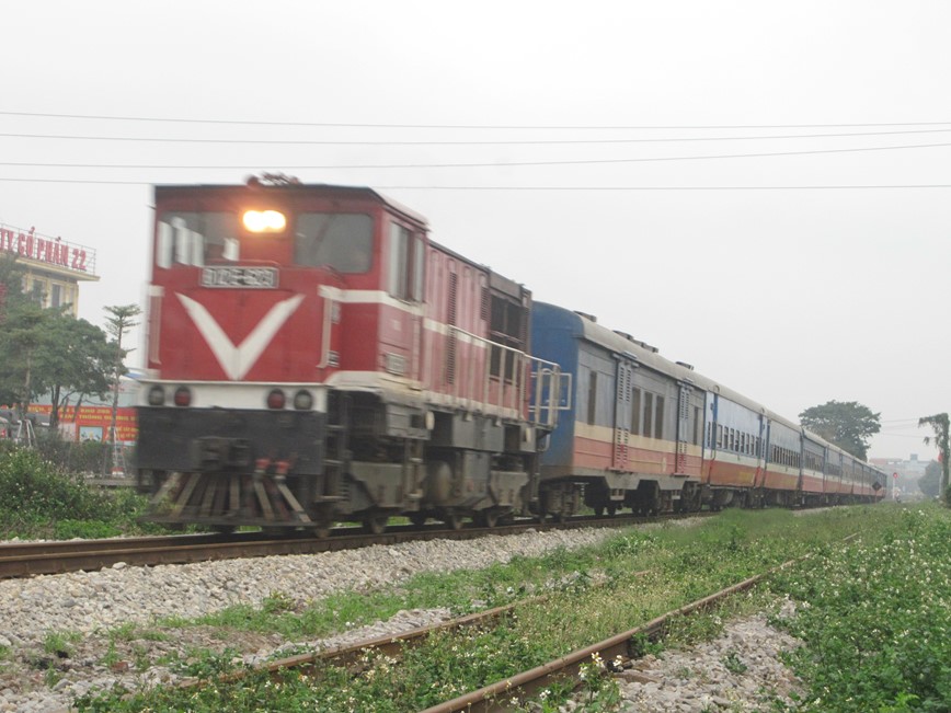 Chi 350 ty dong cai tao cac ga tren cac tuyen duong sat phia Bac - Hinh anh 1