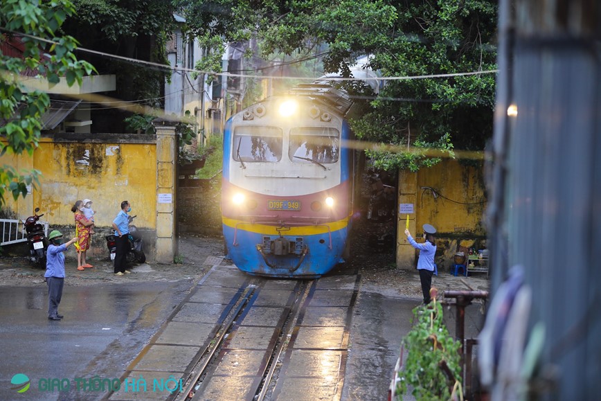 Ha Noi: Chuyen tau hoa dau tien chay Bac - Nam hoat dong lai sau 2 thang tam dung - Hinh anh 1