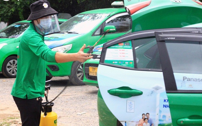 Ha Noi: Xe buyt, taxi san sang don khach - Hinh anh 2