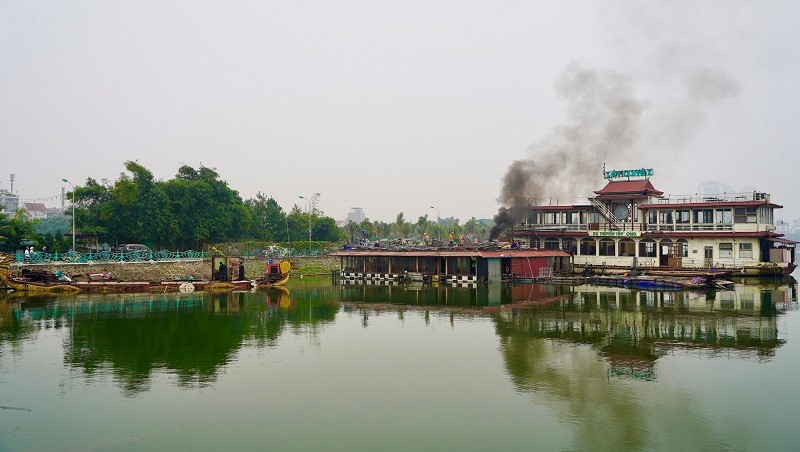 [Anh] Ha Noi: Thao do cac thuyen bo hoang neo dau nhieu nam tai ho Tay - Hinh anh 1