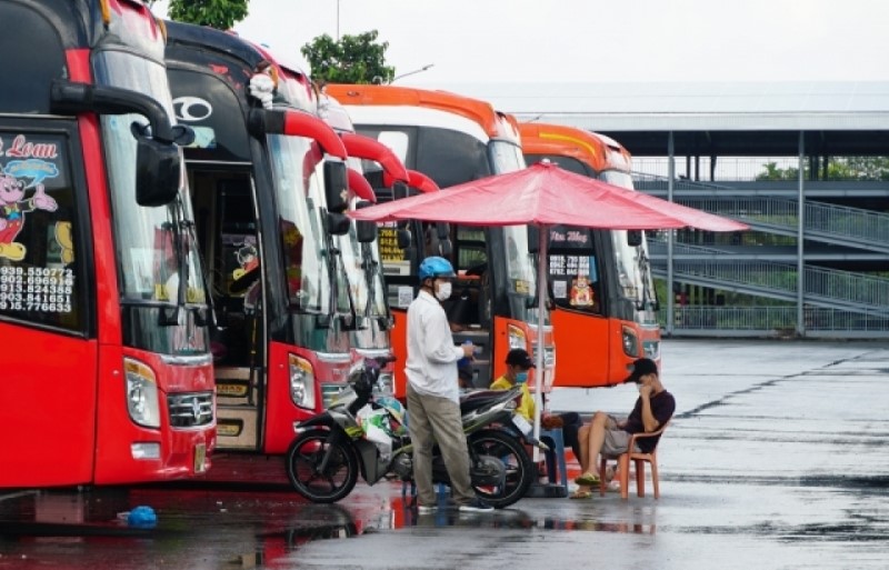 Van tai hanh khach hau gian cach: Tram dau do dau doanh nghiep - Hinh anh 1