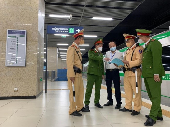 Ha Noi: Dam bao an ninh trat tu, an toan giao thong tren tuyen Cat Linh - Ha Dong - Hinh anh 2