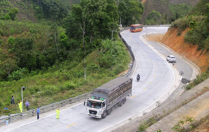 Xoa “diem den” tai nan giao thong duong deo, nui: Phai giai quyet tu goc - Hinh anh 1