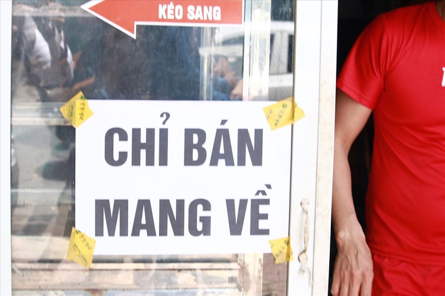 Ha Noi: Huyen Gia Lam dung dich vu ban hang an uong tai cho - Hinh anh 1