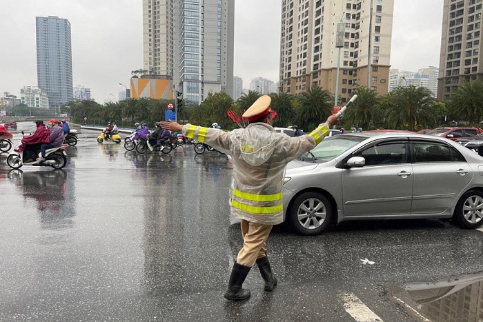 Ha Noi dam bao giao thong di lai cua nguoi dan an toan trong dip Tet - Hinh anh 2