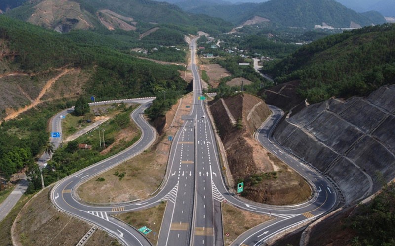 Phan dau den nam 2030 co 5.000 km duong bo cao toc - Hinh anh 1