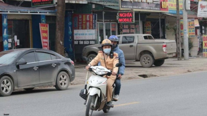 CSGT Ha Noi: Tuan tra kiem soat, xu ly vi pham nong do con - Hinh anh 1