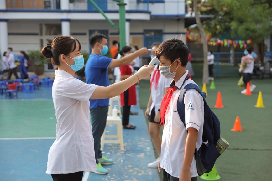 Ha Noi: Cac truong chu dong xay dung phuong an day hoc truc tiep cho hoc sinh lop 7 den lop 12 - Hinh anh 1