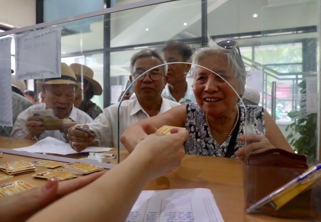 An Giang: De nghi giam gia ve, phi dich vu cho nguoi cao tuoi - Hinh anh 1