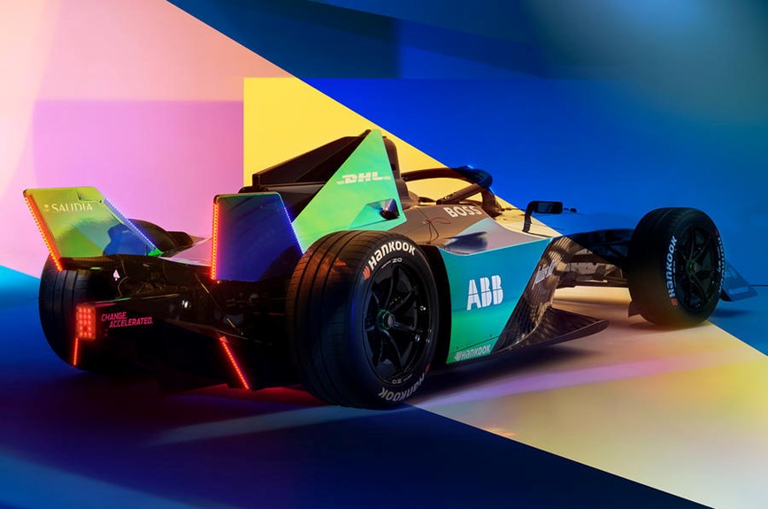 Vi sao cac tay dua hao hung voi nhung chiec xe Gen 3 cua Formula E? - Hinh anh 2