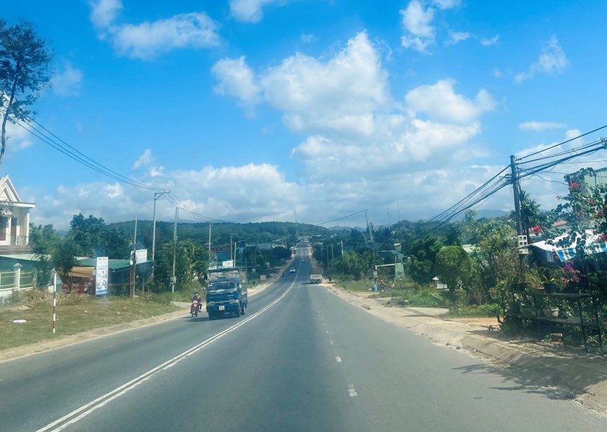 Nang cap 18 km Quoc lo 19 qua dia phan tinh Gia Lai - Hinh anh 1