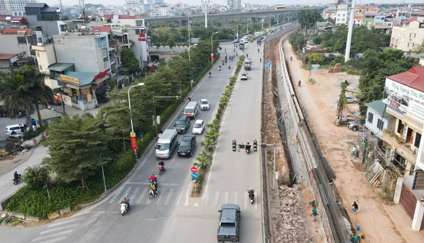 Ha Noi to chuc lai giao thong tren tuyen duong Au Co, Xuan Dieu  - Hinh anh 1