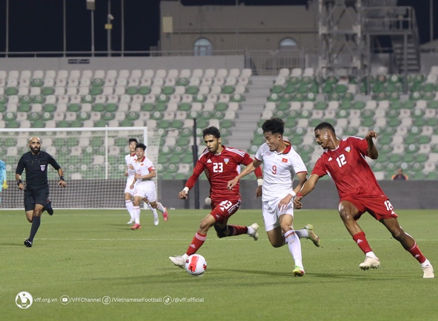 Doha Cup 2023: U23 Viet Nam thua dam tran thu hai lien tiep - Hinh anh 1