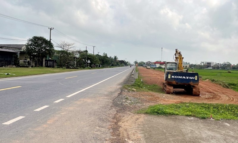 Tiep tuc trien khai Du an nang cap, mo rong Quoc lo 9  - Hinh anh 1