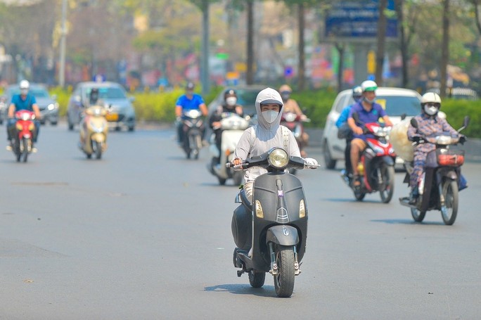 Thoi tiet ngay 3/7: Nang nong van tiep dien, co noi tren 39 do - Hinh anh 1