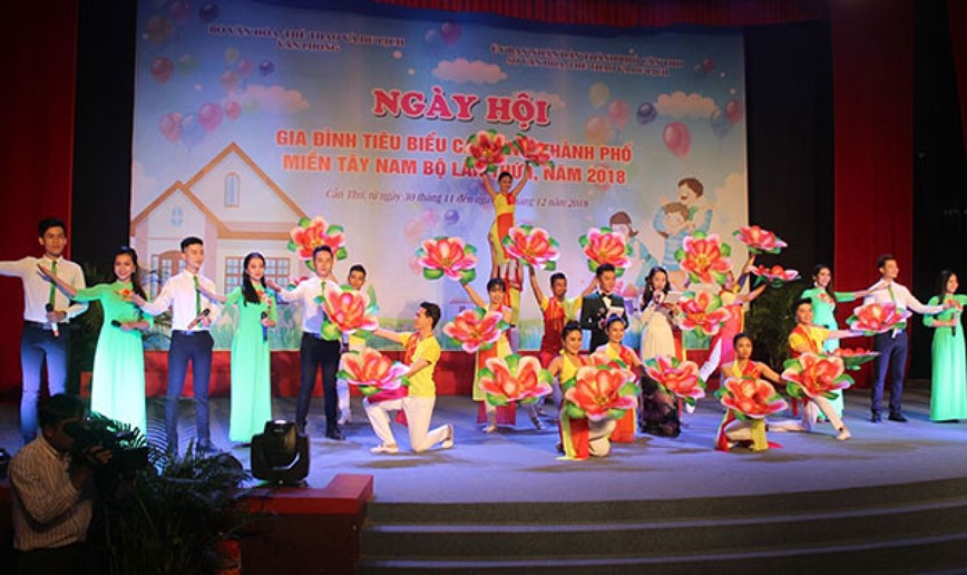 To chuc “Ngay hoi Gia dinh tieu bieu cac tinh, thanh pho mien Tay Nam bo lan thu IV, nam 2023” - Hinh anh 1