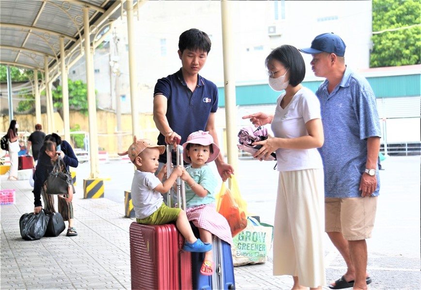 Ha Noi: Giao thong thuan loi ngay cuoi ky nghi le - Hinh anh 9