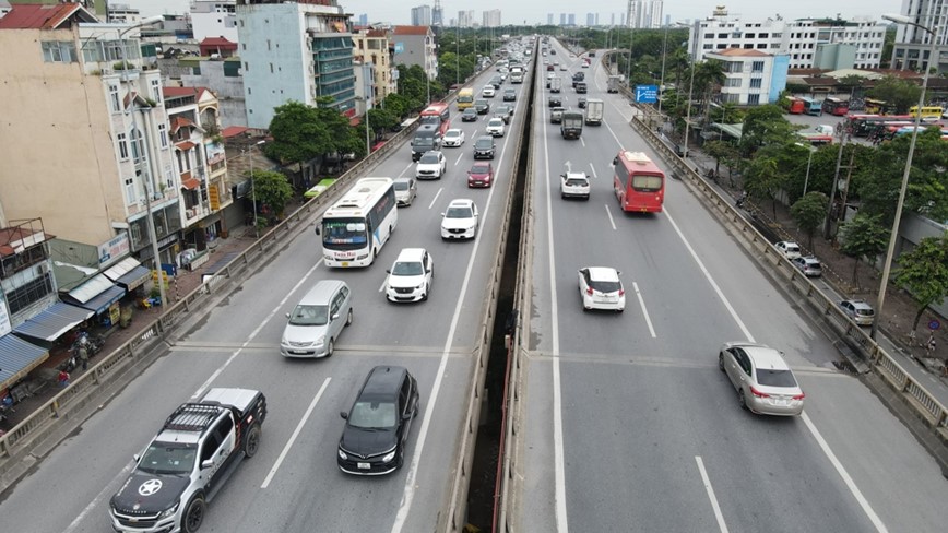 Ha Noi: Giao thong thuan loi ngay cuoi ky nghi le - Hinh anh 17