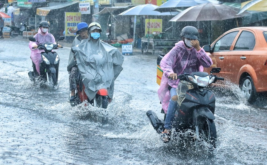 Thoi tiet ngay 26/9: Ap thap nhiet doi gay mua to nhieu noi - Hinh anh 1