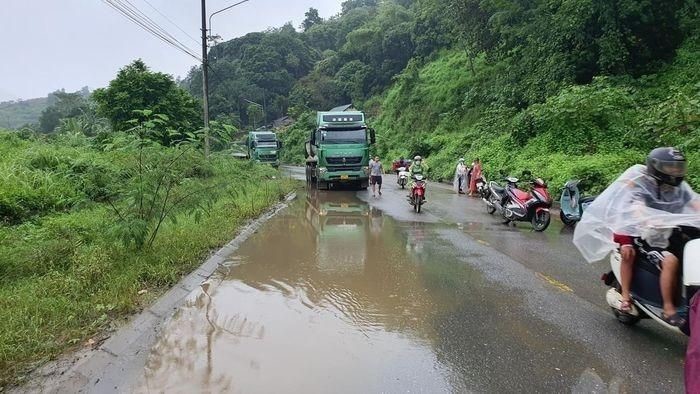 Tai nan giao thong moi nhat hom nay (8/10/2023): Lien tiep 2 vu tai nan tren Quoc lo 20, 2 nguoi tu vong - Hinh anh 3