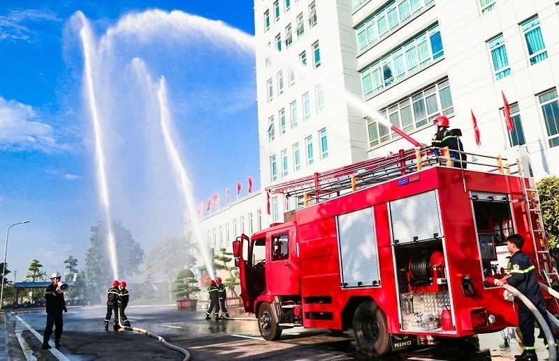 Ha Noi: Tang cuong lanh dao, chi dao doi voi cong tac phong chay, chua chay va cuu nan, cuu ho - Hinh anh 1