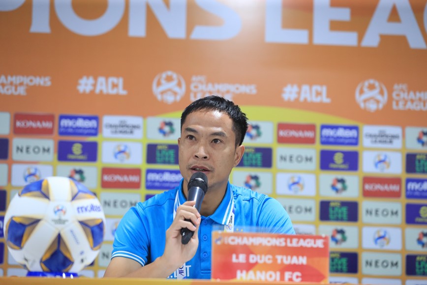 HLV truong Ha Noi FC noi gi truoc tran dau gap doi thu den tu Trung Quoc? - Hinh anh 1