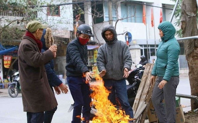 Thoi tiet ngay 17/12: Mien Bac ret dam ret hai, vung nui cao co noi duoi 3 do C - Hinh anh 1