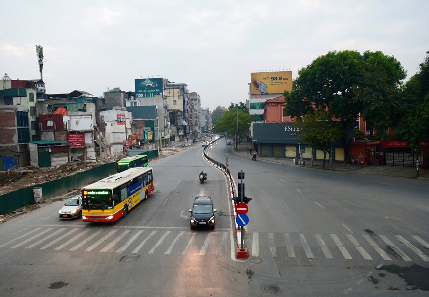 Ha Noi vang ve, thanh binh ngay dau nam moi 2024 - Hinh anh 11